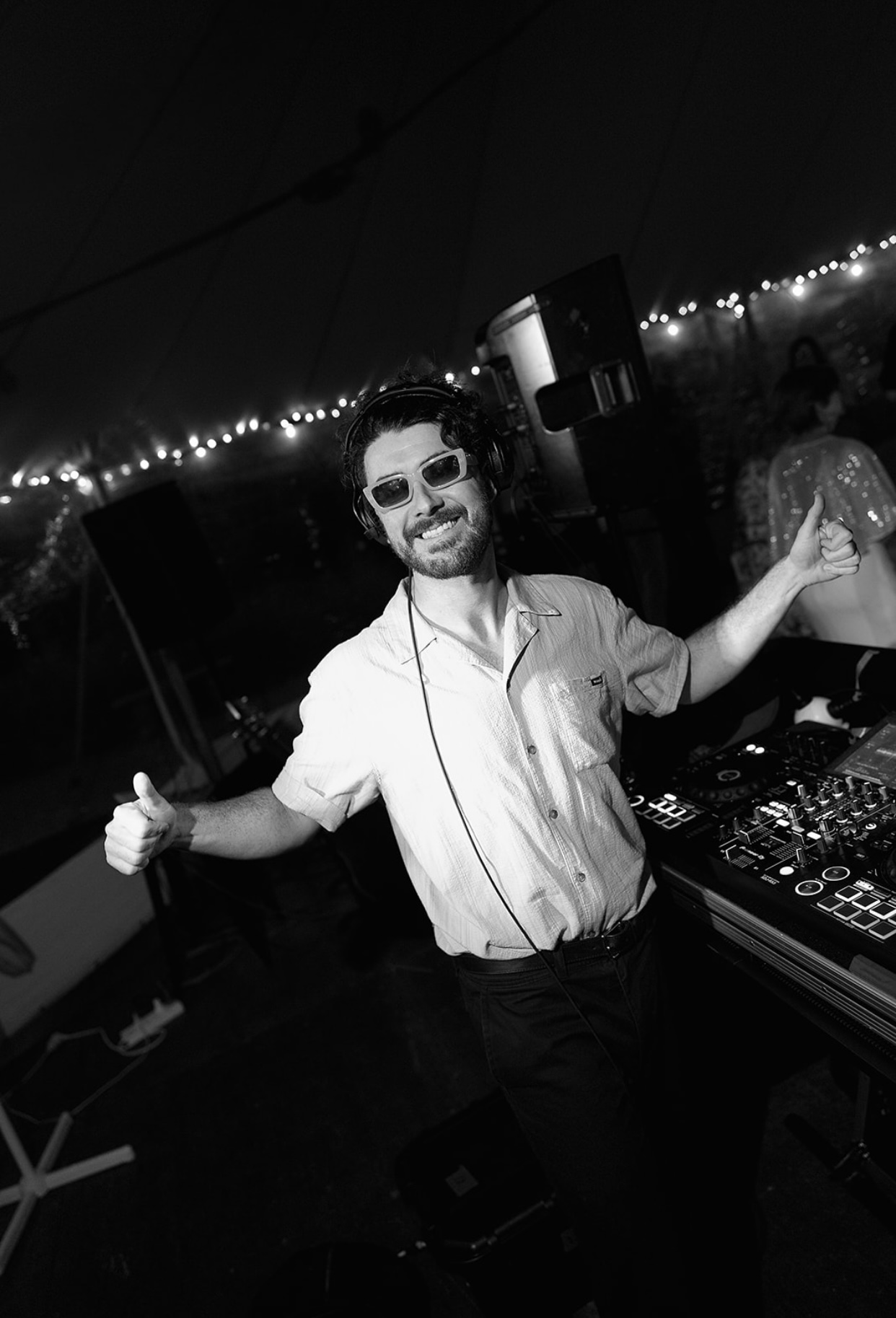 Max Mac | Wedding Musician, DJ & MC – Sydney